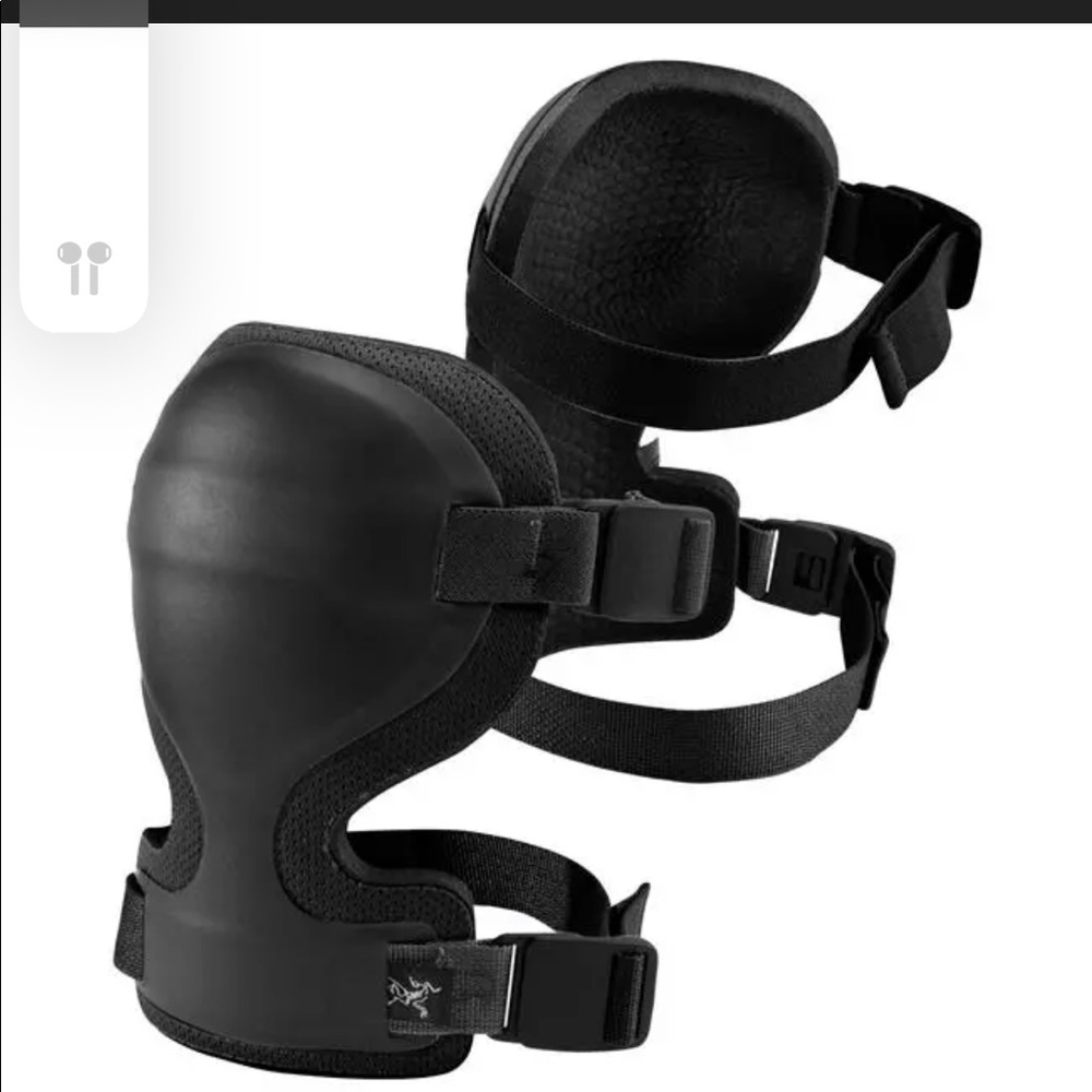 Arcteryx arc’teryx knee caps pads new black leaf
